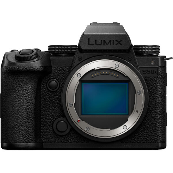 Panasonic DC-S5IIX + 100mm Macro