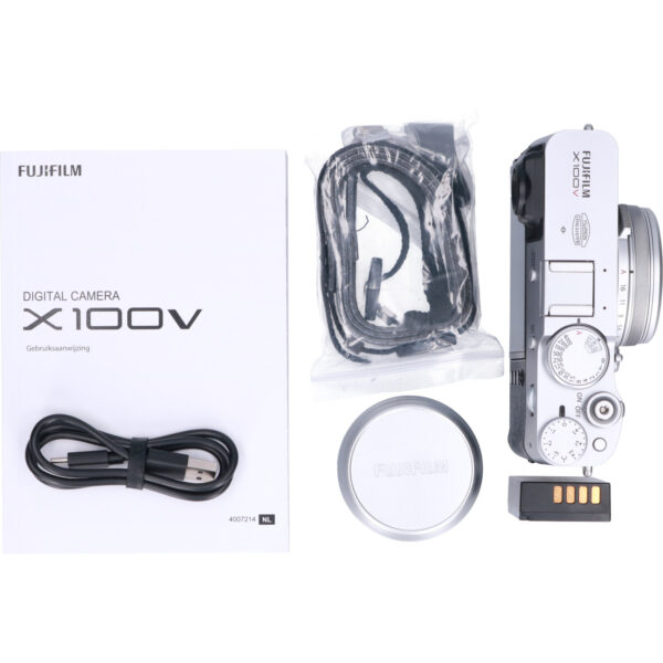 Tweedehands Fujifilm X100V Silver CM3963